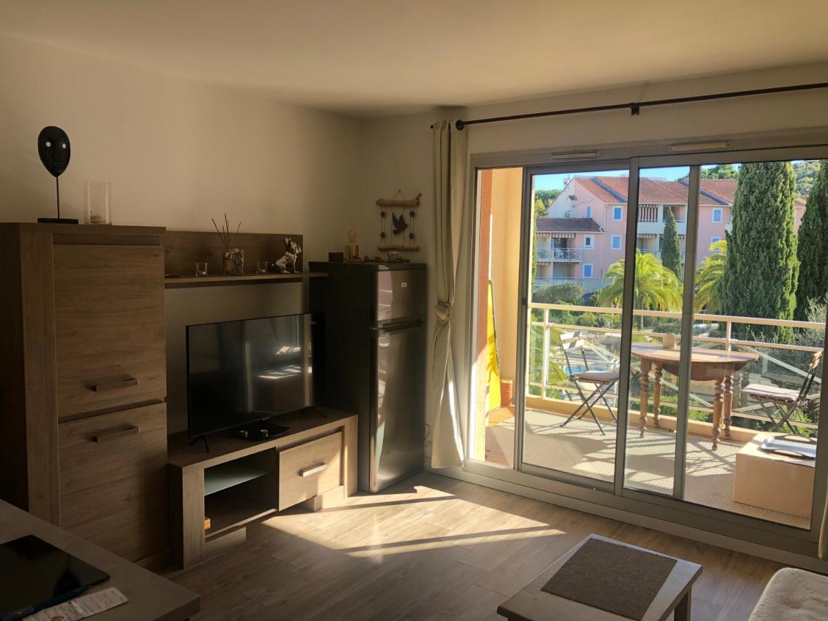 2P Terrasse Vue Piscine Et Jardin Tropical La Croix Valmer Eksteriør billede